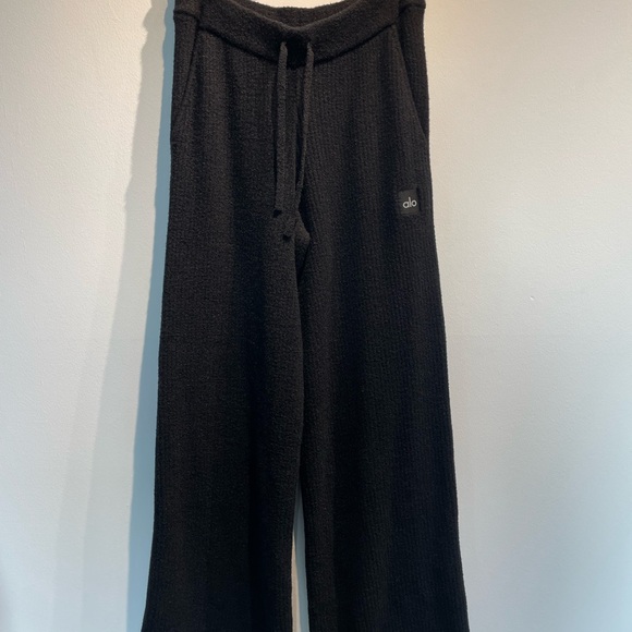 Snuggle Up Sweater High-Waist | Size M - Picture 2 of 5